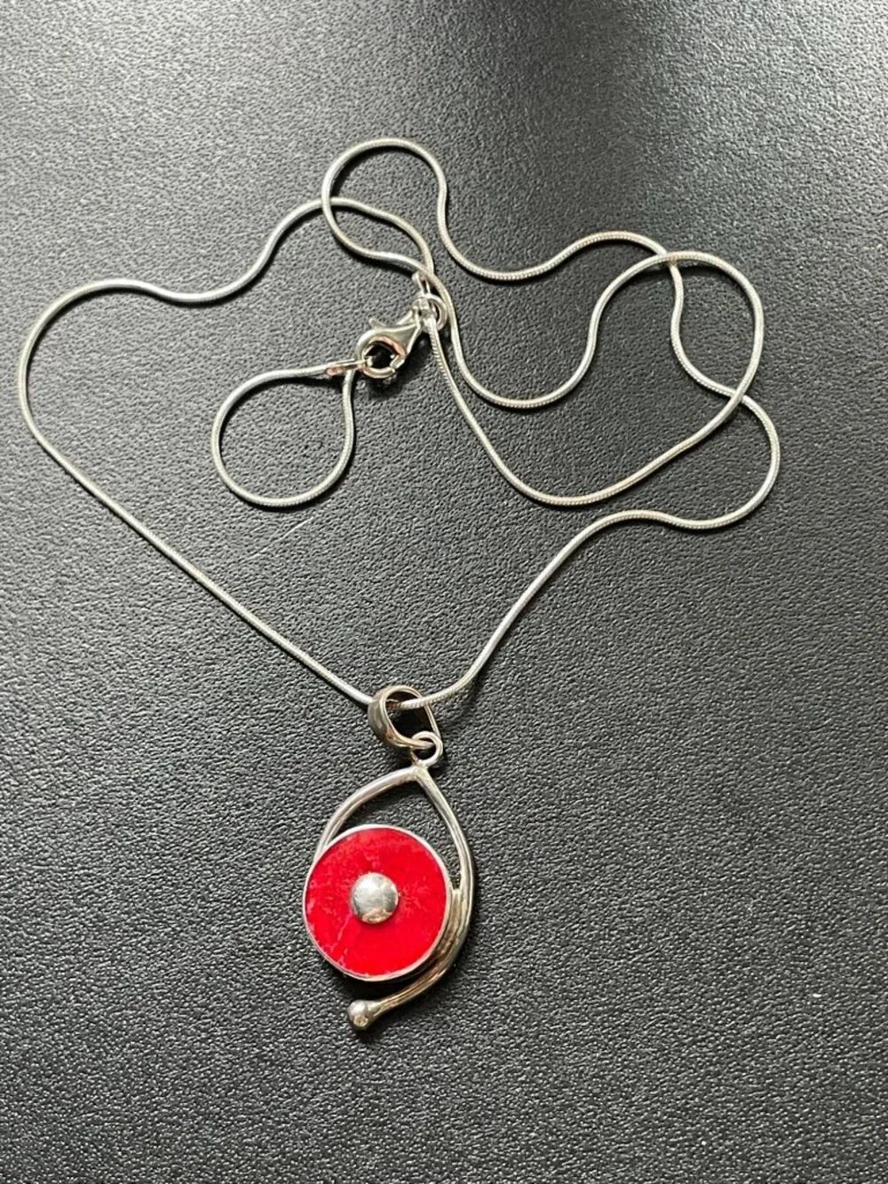 Vintage Sandy Baker Sterling Silver 925 Red Sponge Coral Disc Pendant Necklace